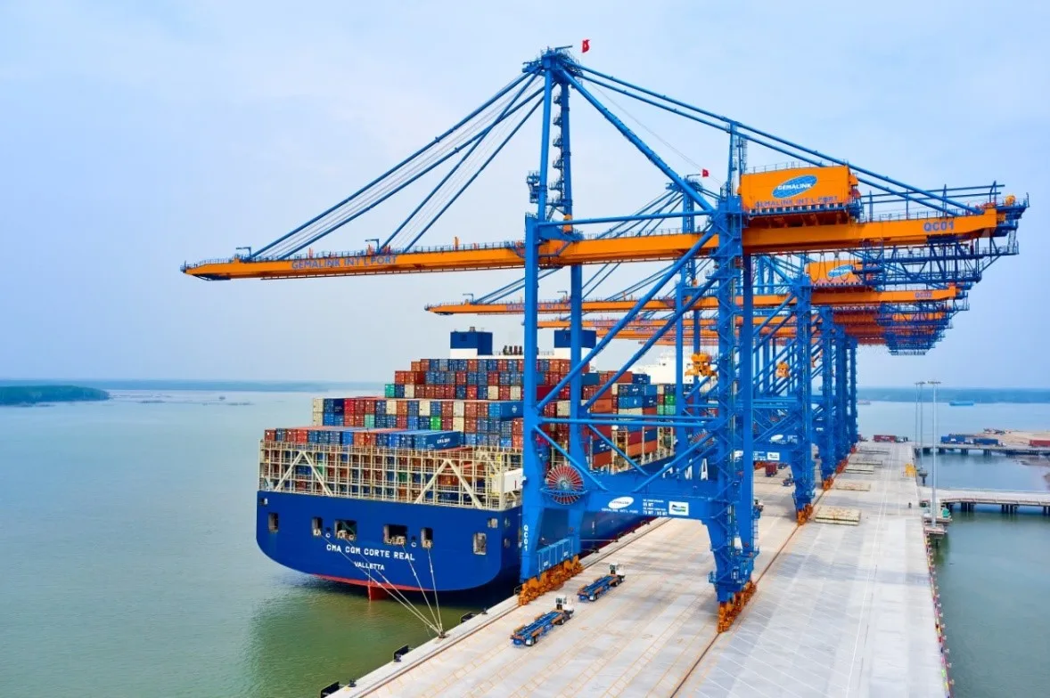 Gemadept trang bị thêm 6 cẩu bờ STS Panamax cho hệ thống cảng Miền Bắc